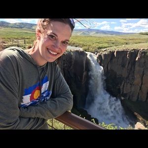 Meet your Posher, Jenny